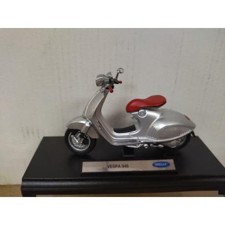 VESPA 946 SILVER MOTO/BIKE 1:18 WELLY