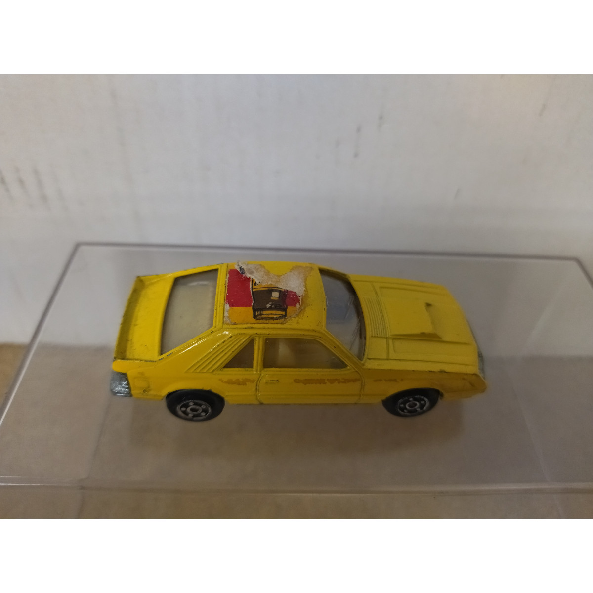 Norev Jet Car F Renault Fuego Jaune publicité Oasis avec Carlos 1/43 BE