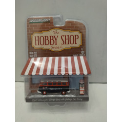 VOLKSWAGEN T1 1969 SAMBA W/GAS PUMP HOBBY SHOP 1:64 GREENLIGHT