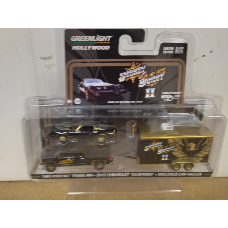 PONTIAC TRANS AM + SILVERADO + TRAILER SMOKE & BANDIT 2 HOLLYWOOD 1:64 GREENLIGHT