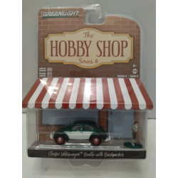 VOLKSWAGEN BEETLE CLASSIC W/BACKPACKER GREEN HOBBY SHOP S4 1:64 GREENLIGHT