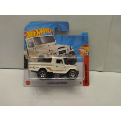 TOYOTA LAND CRUISER PICKUP BEIGE 2/10 THEN AND NOW 1:64 HOT WHEELS