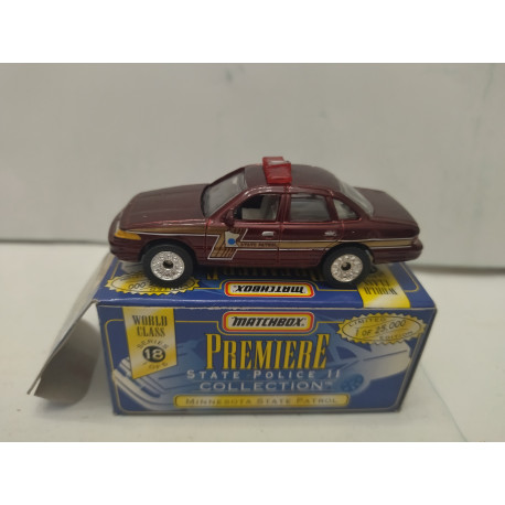 FORD CROWN VICTORIA MINNESOTA PATROL 1:64 MATCHBOX PREMIERE BOX DAMAGED/ROTA