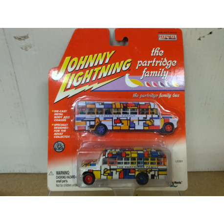 SCHOOL BUS THE PARTRIDGE FAMILY HOLLYWOOD 1 64 JOHNNY LIGHTNING BCN STOCK CARS