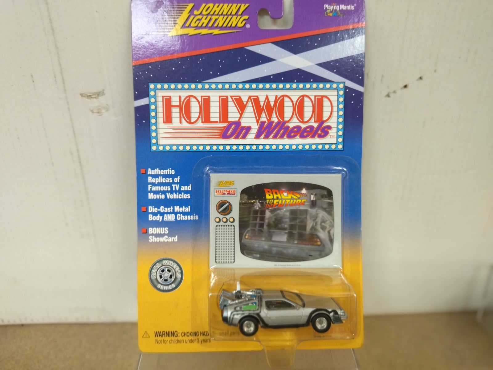 DMC DELOREAN BACK TO THE FUTURE HOLLYWOOD ON WHEELS 1:64 JOHNNY