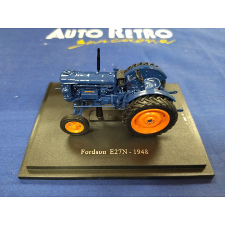 FORDSON E27N 1948 TRACTOR/FARMER 1:43 UH HACHETTE DEFECTUOSO