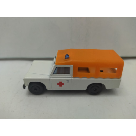 LAND ROVER 109 PICKUP AMBULANCE RED CROSS 1:63/apx 1:64 EFSI 506 HOLLAND BOX