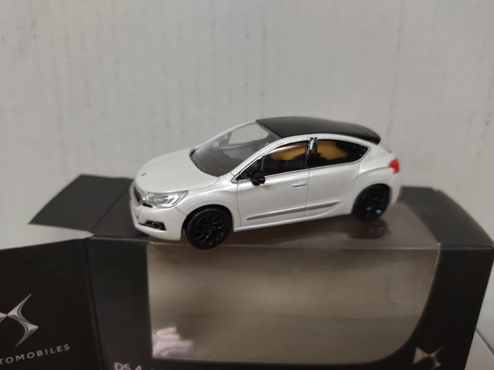 CITROEN DS4 2015 WHITE apx 1:64 NOREV 3 INCHES (7,5cm) - BCN STOCK