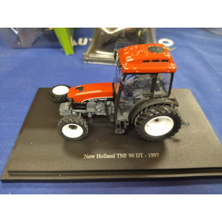 NEW HOLLAND TNF 90 DT 1997 TRACTOR/FARMER 1:43 UH HACHETTE DEFECTUOSO