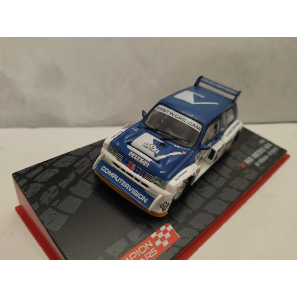 IXO - Austin MG Metro 6R4-1986 - 1/18
