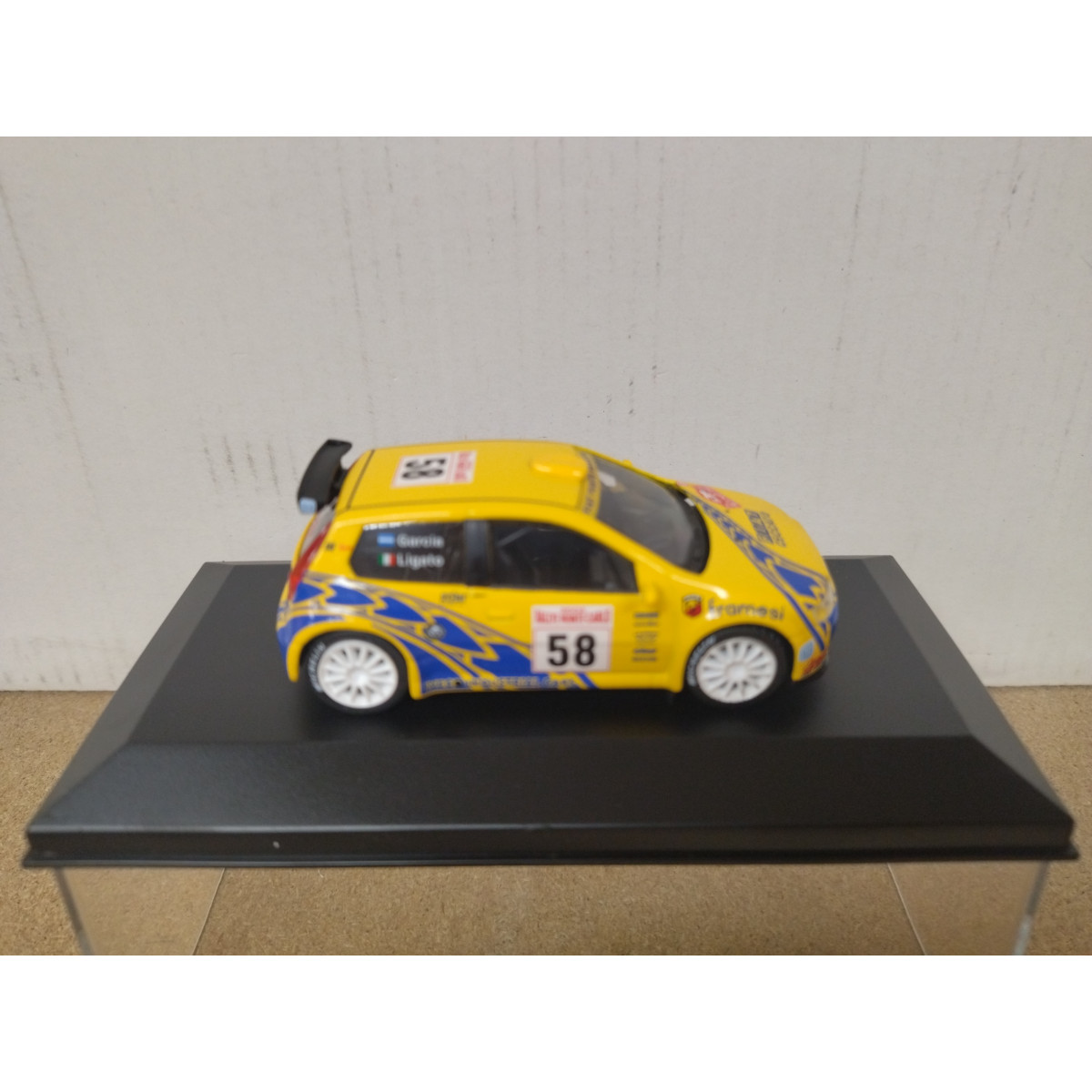Kit Résine Tip Top 1/43 - Opel Corsa S1600 Rallye Monte-Carlo 2003 - Sans Décalco