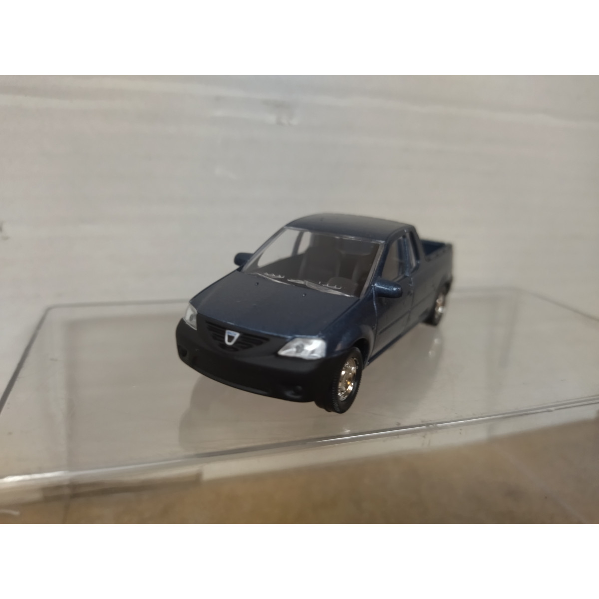 Miniature Voiture Dacia Logan Pick-up Magneti Marelli - Échelle 1/64 - Métal - Neuf