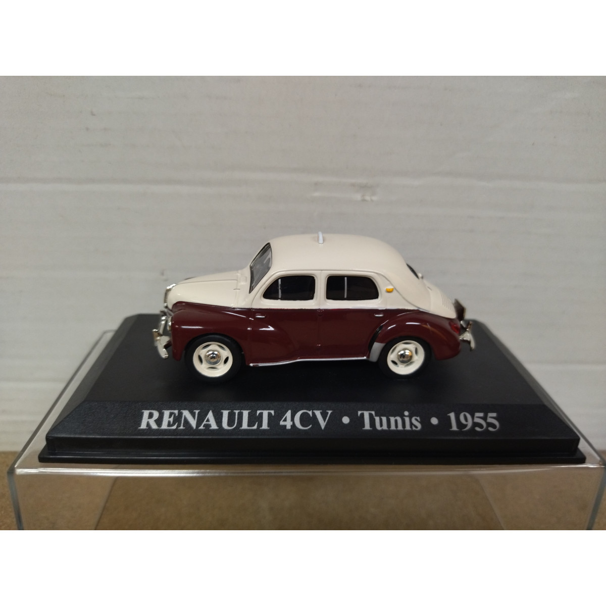 renault faineant (1950-1955) - Comprar Coches a Escala 1:43 en todocoleccion - 59849724