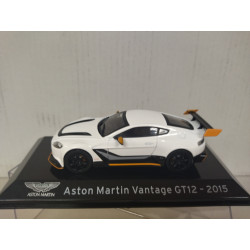 ASTON MARTIN VANTAGE 2015 GT12 WHITE SUPERCARS 1:43 SALVAT IXO