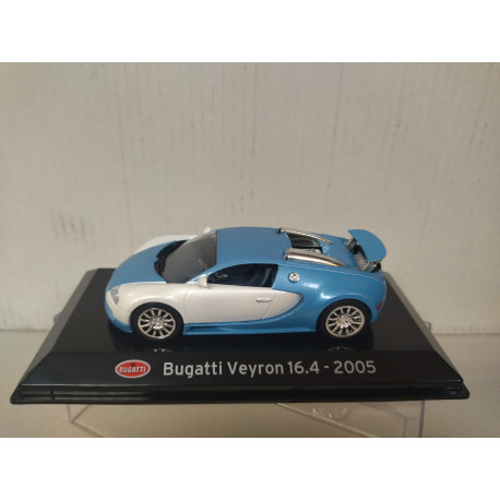 BUGATTI VEYRON 2005 16.4 BLUE/WHITE SUPERCARS 1:43 SALVAT IXO