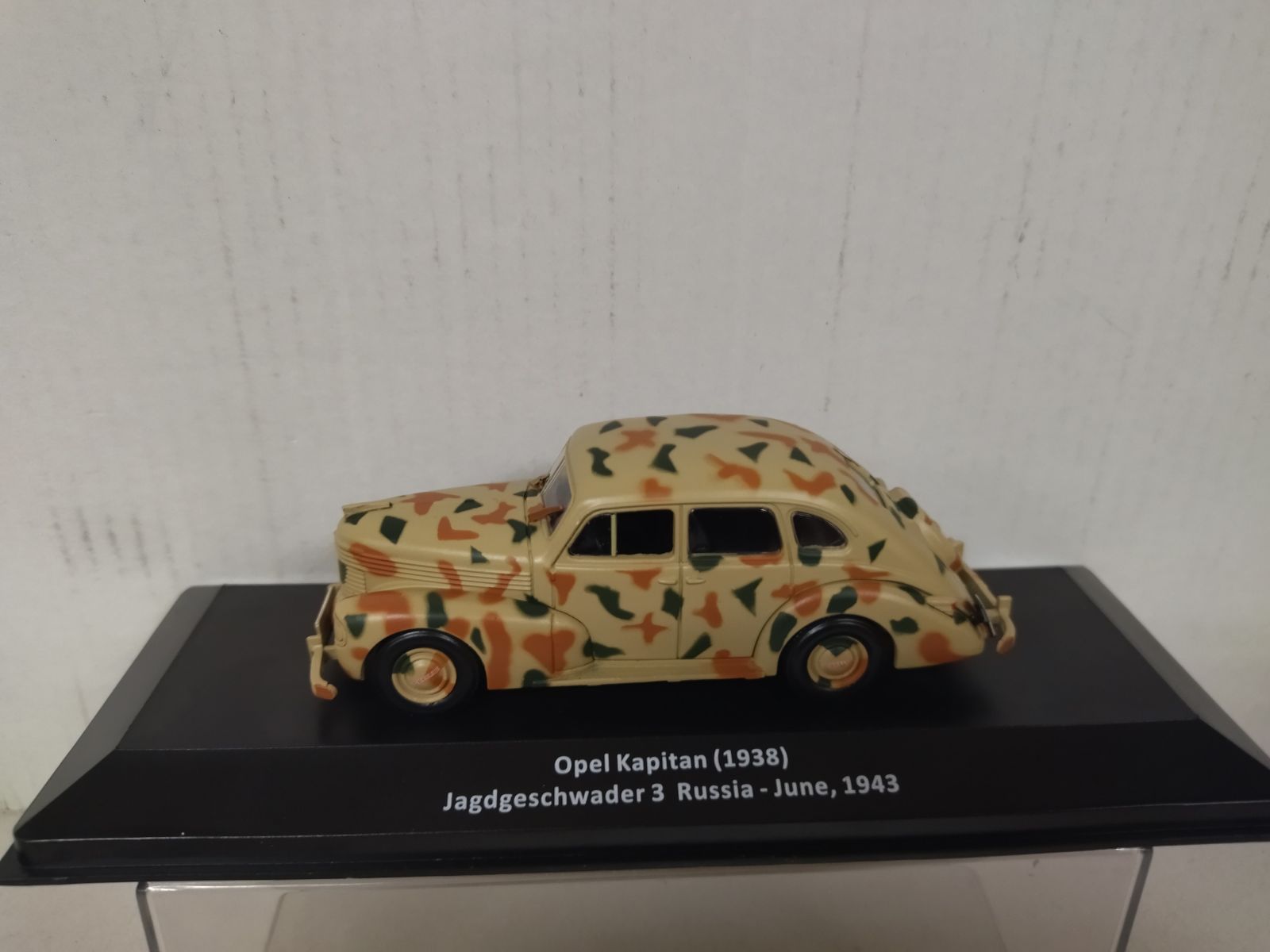 OPEL KAPITAN 1938 JAGDGESCHWADER 3 1943 RUSSIA WW 2 1:43 ALTAYA