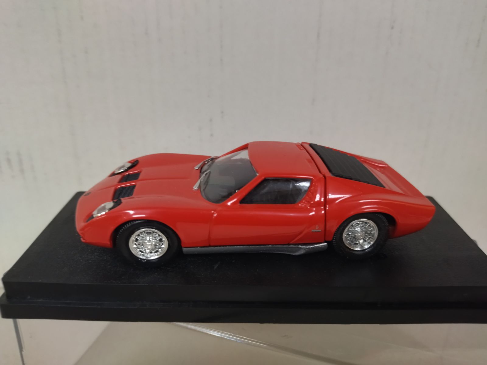 Lamborghini Miura ミニカー 2台セット RIO製 lamborghini-miura-s-1968-red-