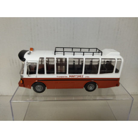 HINO ECUADOR AUTOBUS/BUS AUTOBUSES DEL MUNDO 1:72 IXO LUPA