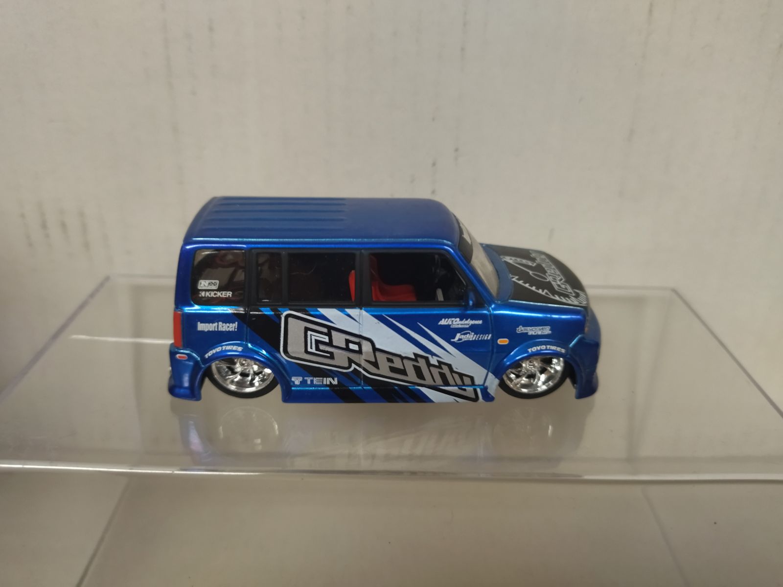Jada Import Racer! SCION xB 1／24
