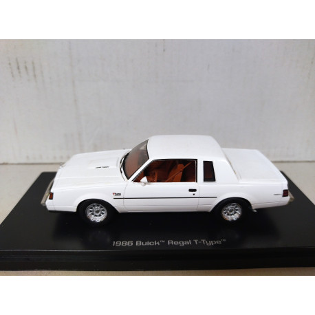 BUICK REGAL T-TYPE 1986 WHITE 1:43 AUTO WORLD