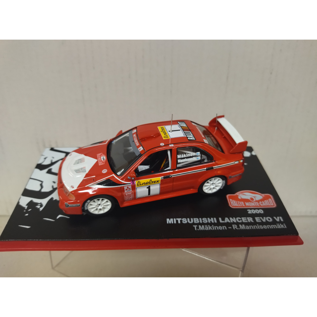 MITSUBISHI Lancer Evo n°7 Monté Carlo 2001 Makinen IXO 1/43 en boite