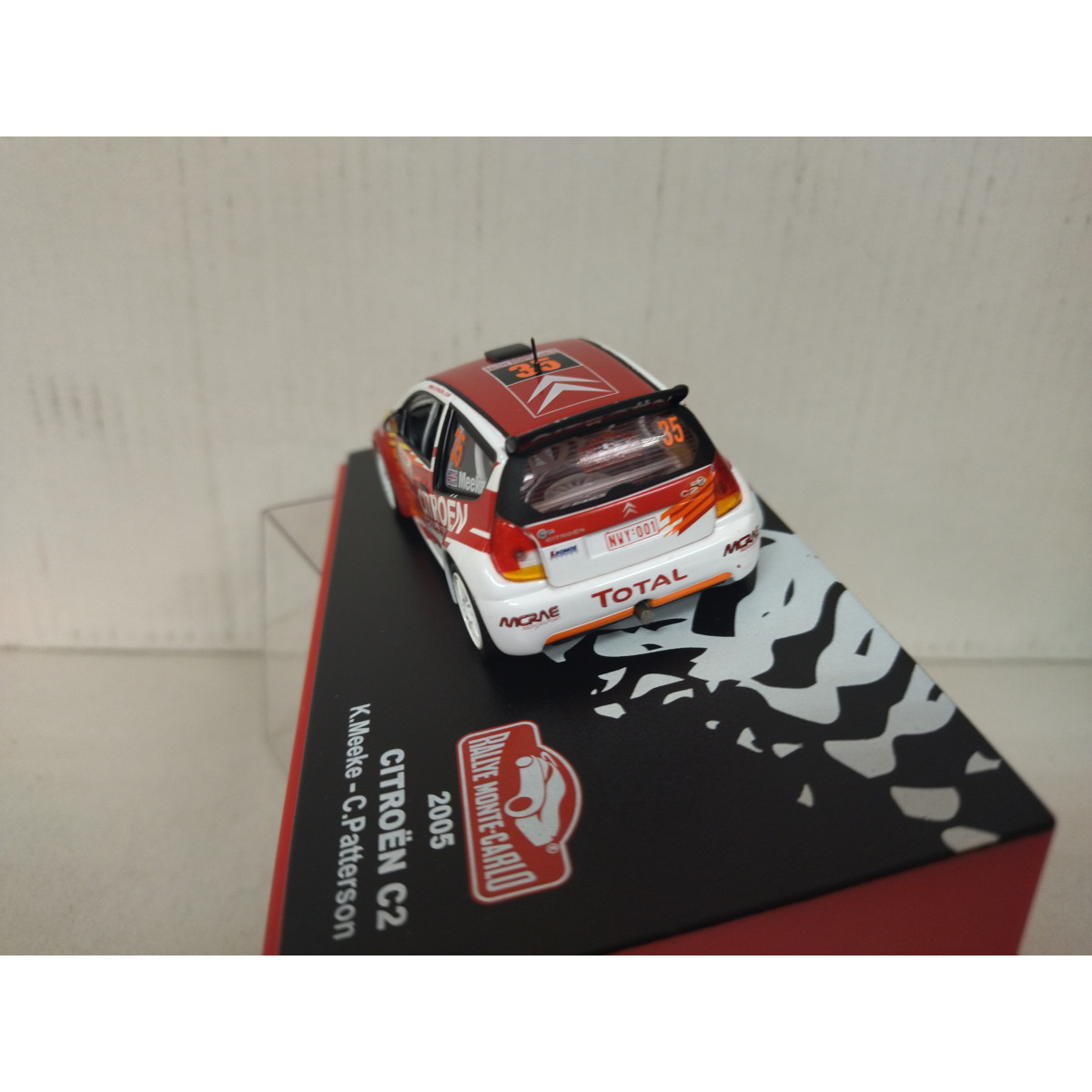 Lot De 2 Modèles Réduits CITROEN C2 1/43 Altaya AVEC DÉFAUTS - à Réparer Ou Collectionner