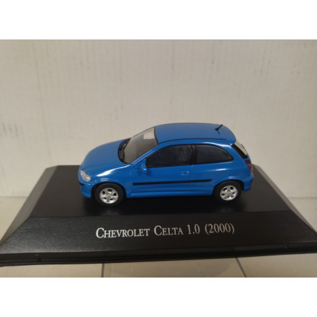CHEVROLET CELTA 2000 1.0 BLUE INESQUECIVEIS BRASIL 1:43 DeAGOSTINI IXO