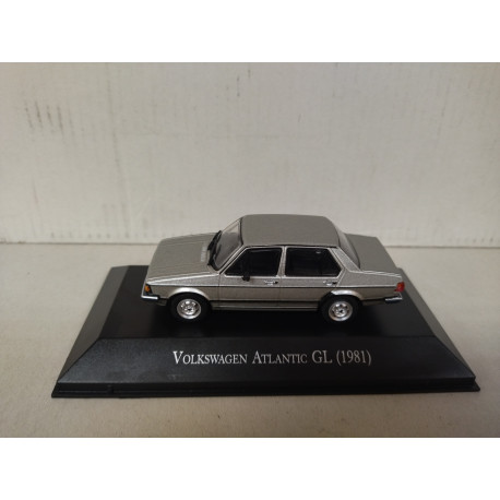 VOLKSWAGEN ATLANTIC 1981 GL SILVER MEMORABLES MEXICO 1:43 DeAGOSTINI IXO