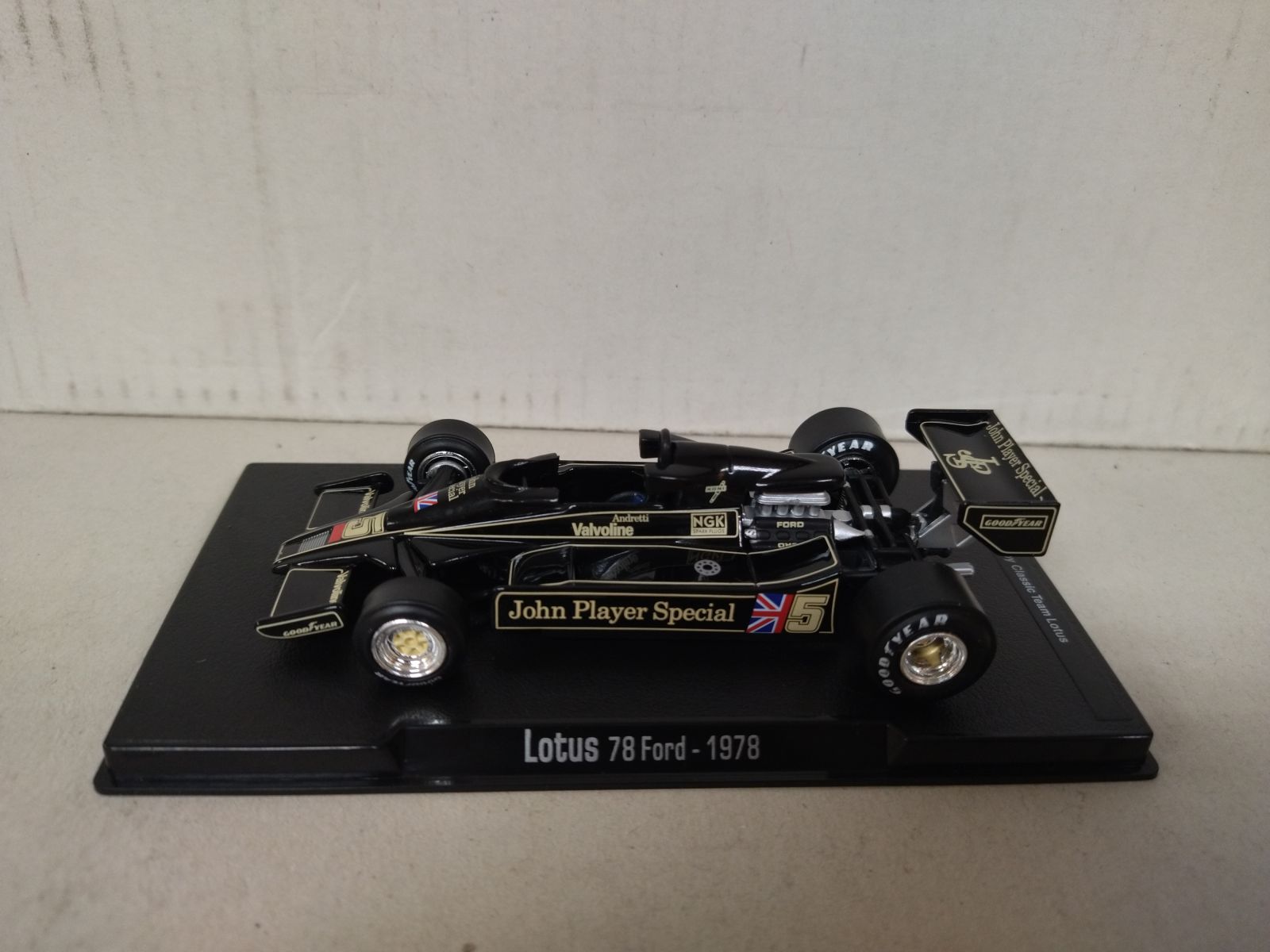 LOTUS 78 1978 FORD JPS FORMULA F1 WIN MARIO ANDRETTI 1:43 RBA IXO
