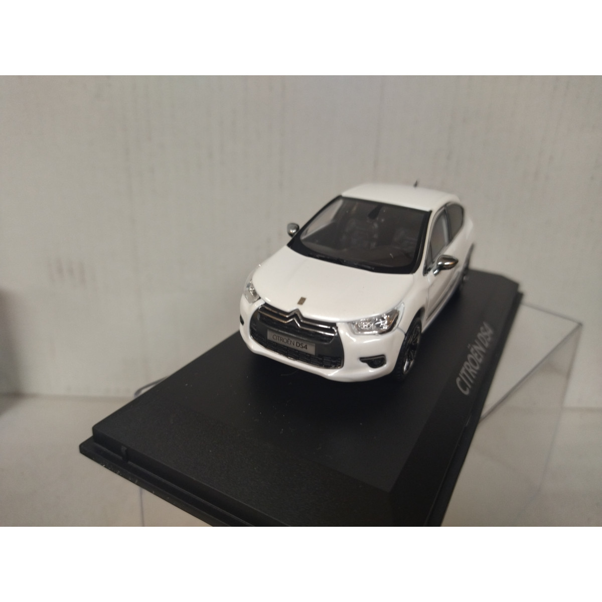 CITROEN DS4 WHITE 1:43 NOREV 155451 - BCN STOCK CARS