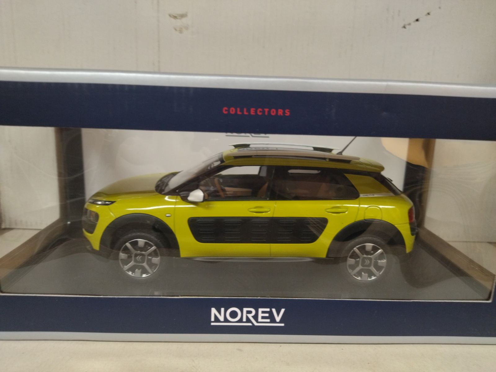 CITROEN C4 CACTUS 2014 HELLO YELLOW & BLACK AIRBUMP 1:18 NOREV 181650 - BCN  STOCK CARS