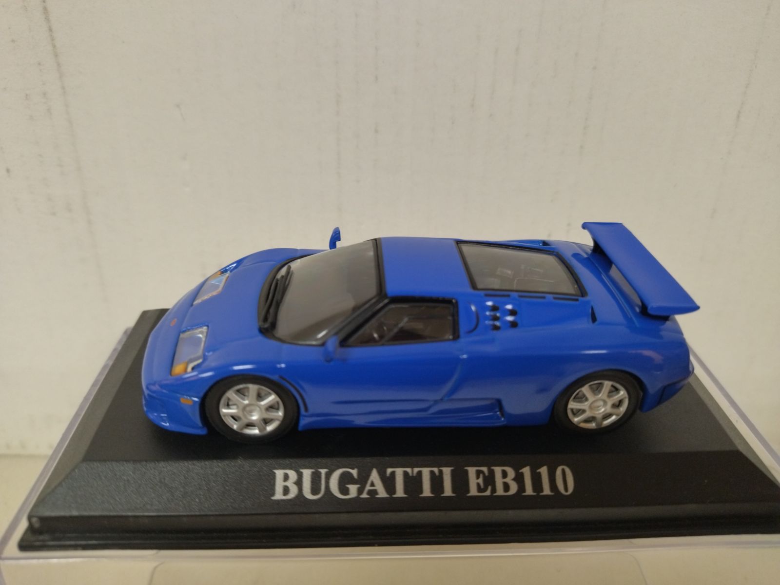Revell SB 1/43 - Bugatti EB 110 Bleue • EUR 32,00 - FR