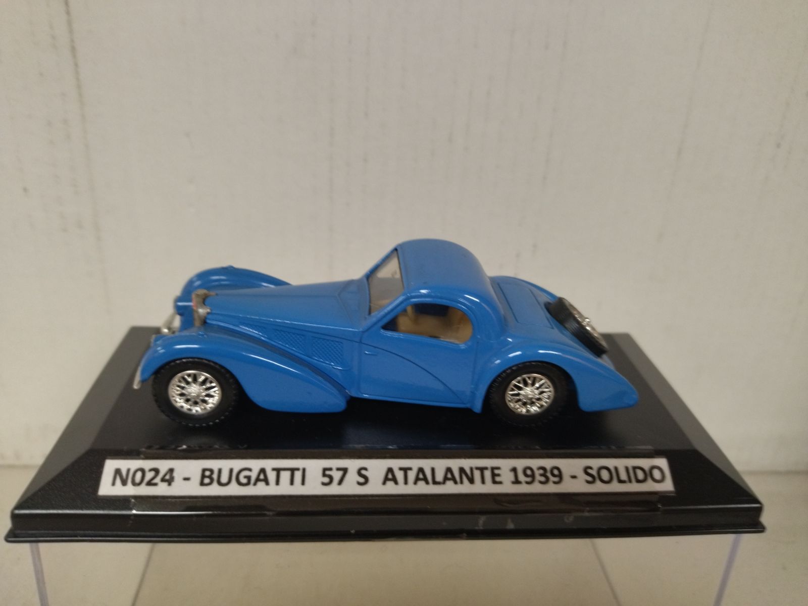 BUGATTI 57S ATALANTE 1939 COUPE BLUE 1:43 SOLIDO CAJA NO ORIGINAL