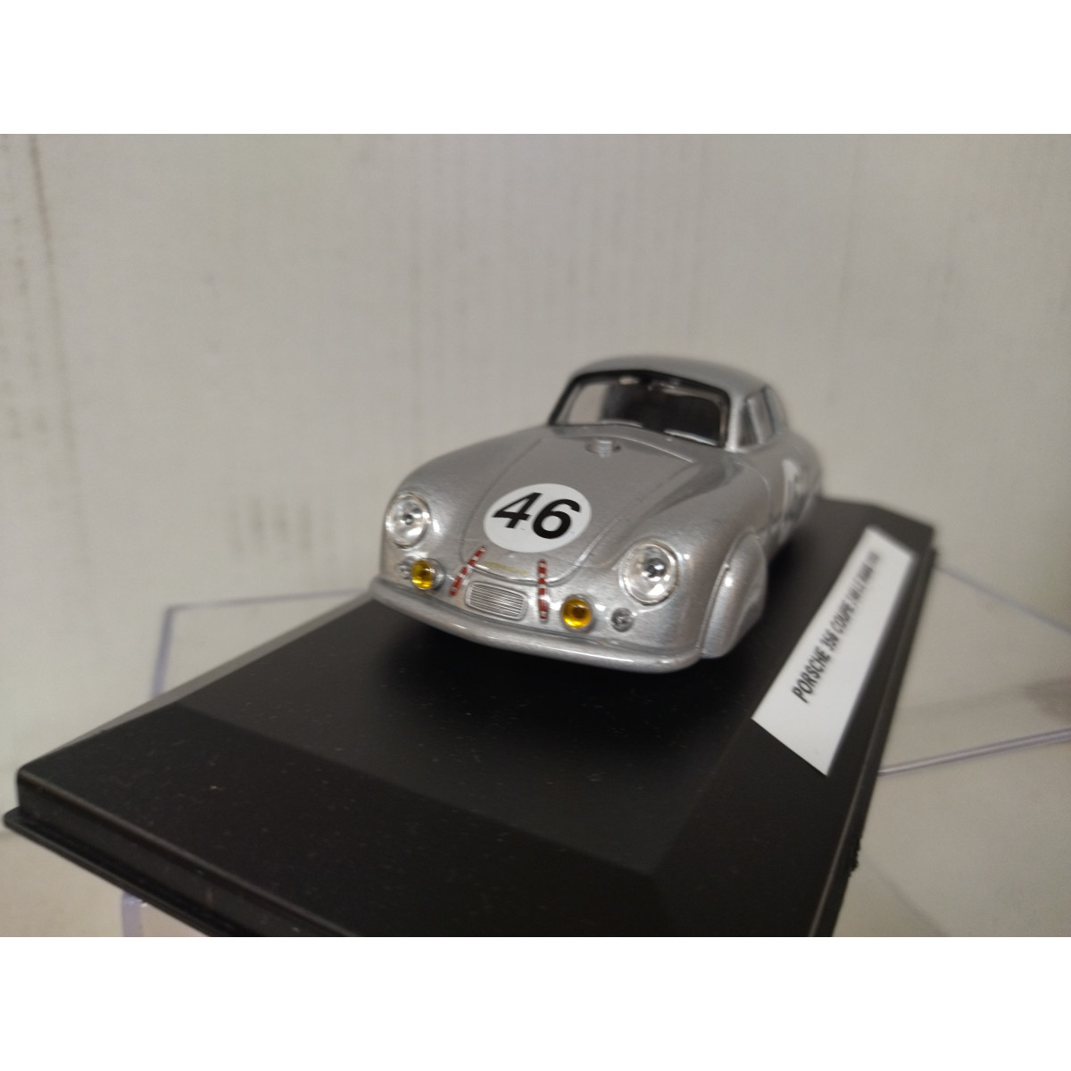 Porsche 356 SL n° 46 Sieger 24h Le Mans 1951 1/43 Spark S5215