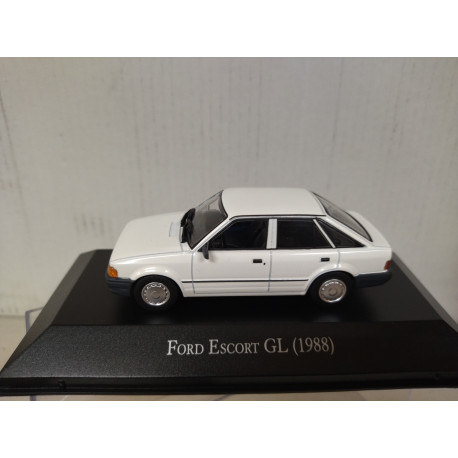 FORD ESCORT 1988 GL WHITE ARGENTINA 1:43 SALVAT IXO HARD BOX