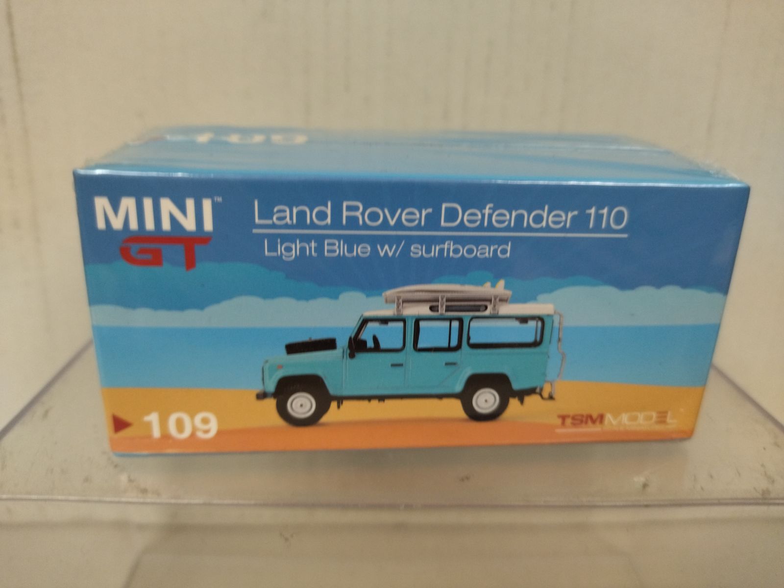 land-rover-defender-110-light-