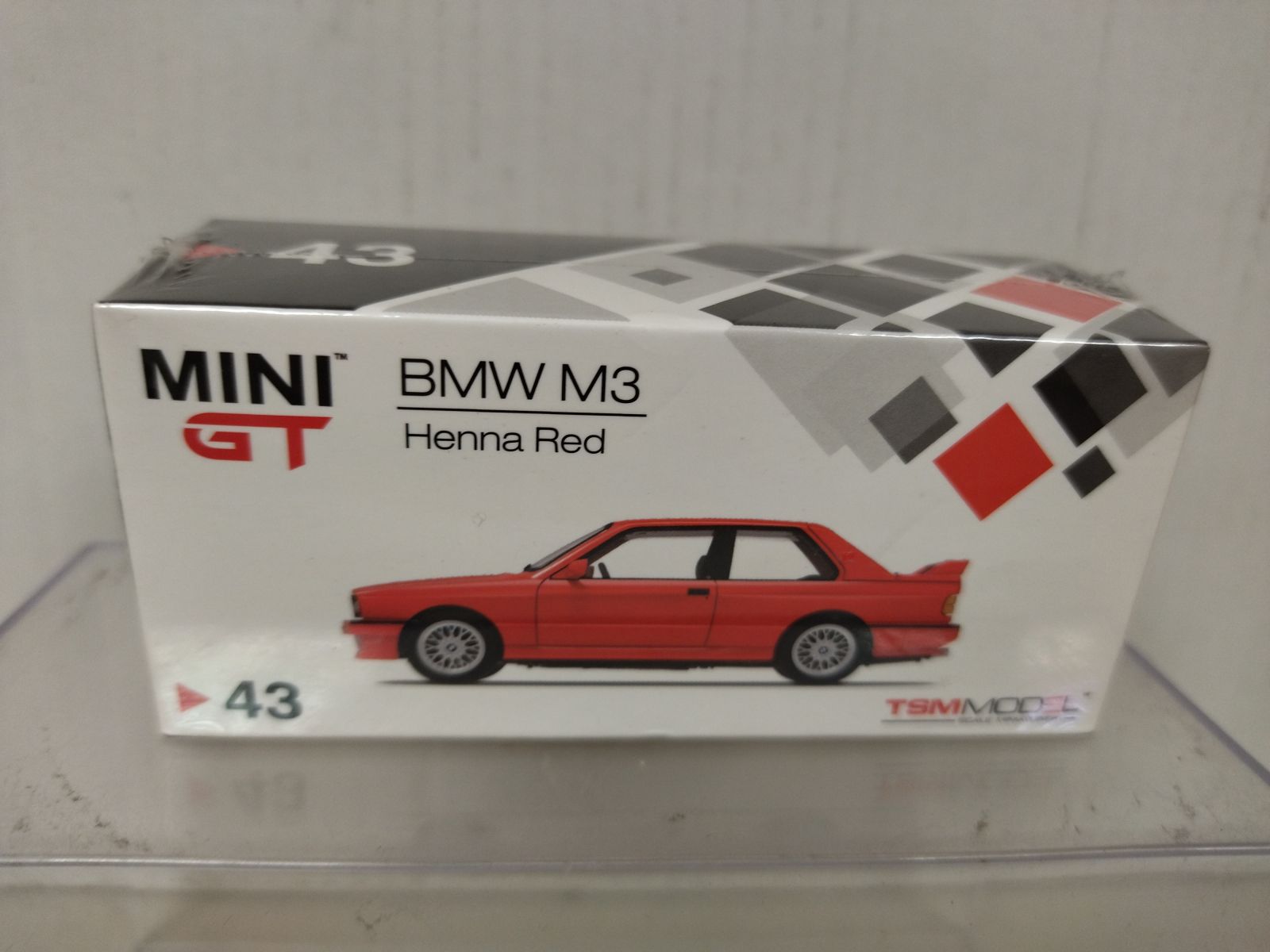 BMW E30 M3 HENNA RED LHD 1:64 MINI GT - BCN STOCK CARS