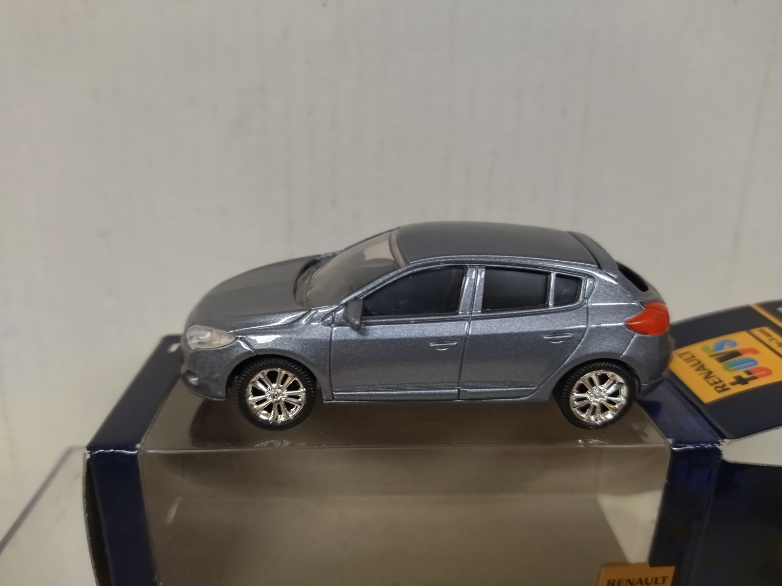 Renault - Megane II Coupé 2.0 16V 2002 - Norev - 1/43 - Autos