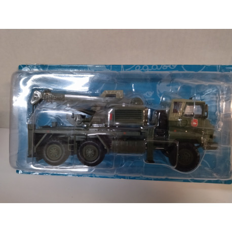 PEGASO 7323 1990 GRUA/CRANE EJERCITO/ARMY PEGASO CAMION/TRUCK 1:43 SALVAT IXO