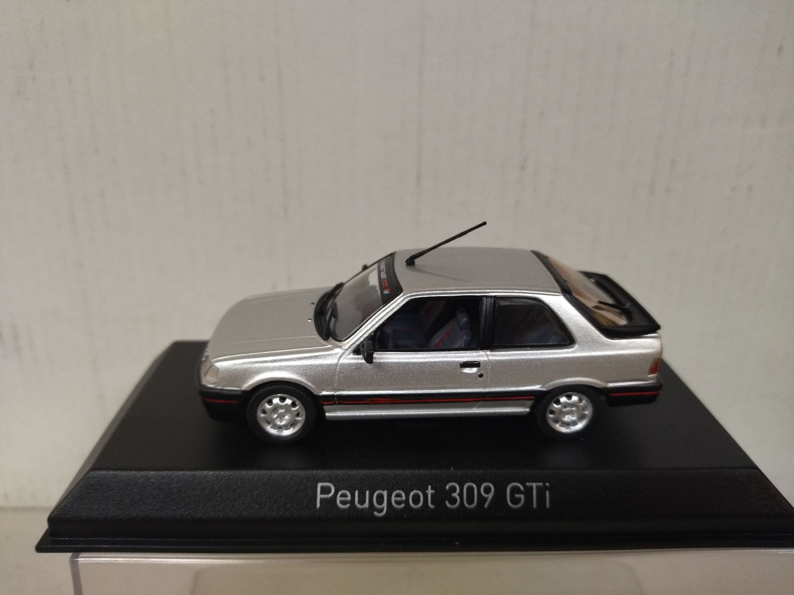 PEUGEOT 309 1987 GTi FUTURA GREY WITH PTS DECO 1:43 NOREV 473910