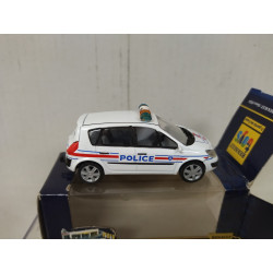 RENAULT SCENIC 2003 POLICE RENAULT TOYS apx 1:64 UNIVERSAL HOBBIES 3 INCHES (7,5cm)