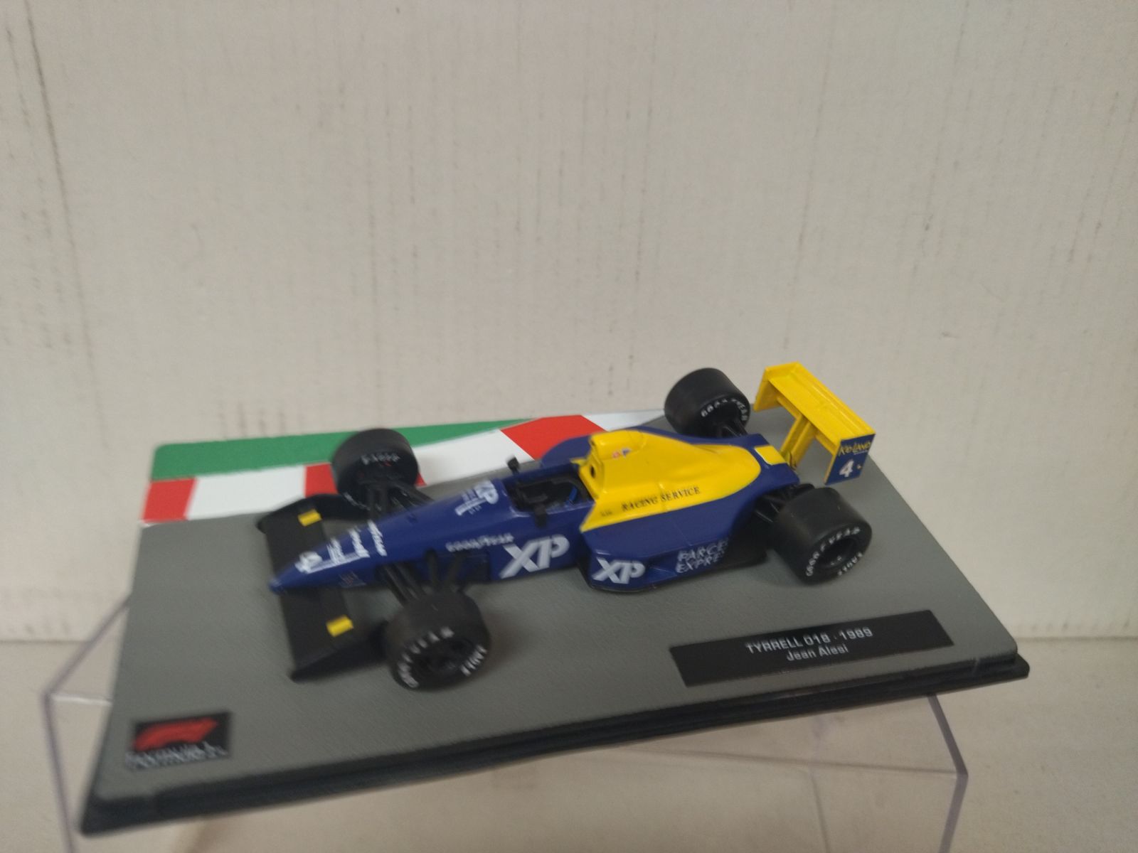 tyrrell-018-1989-formula-f1-