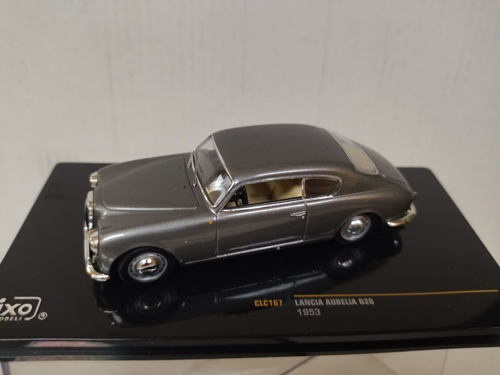 LANCIA AURELIA 1953 B20 GREY 1:43 IXO CLC167 - BCN STOCK CARS