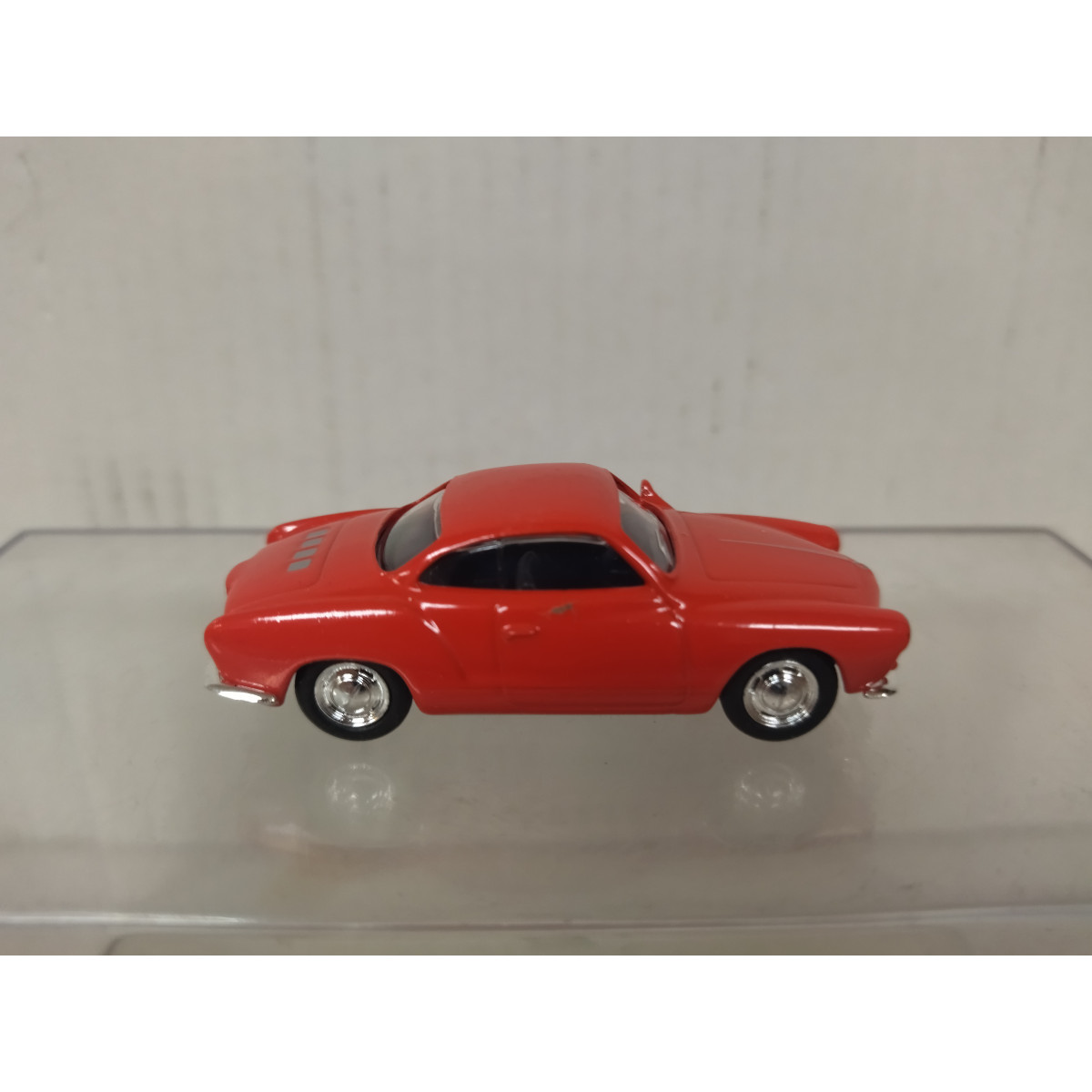 VOLKSWAGEN KARMANN GHIA 1957 RED apx 1:64 GRELL EKU - BCN STOCK CARS