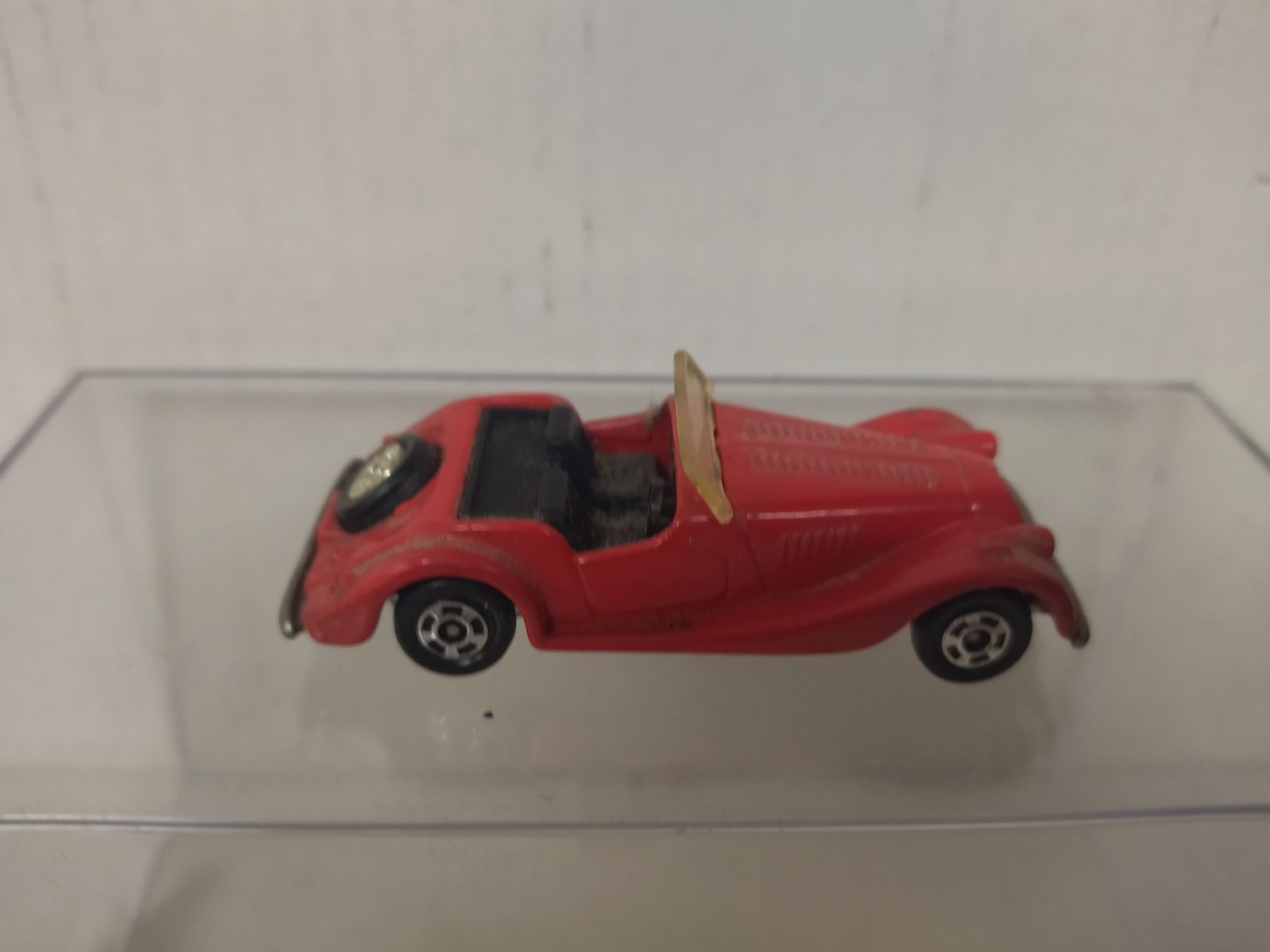 MORGAN PLUS 8 ROADSTER RED 1:57/apx 1:64 TOMICA F26 NO BOX - BCN