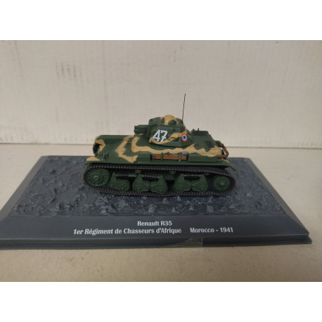 RENAULT R35 1941 1st REG CHASEURS D´AFRIQUE FRANCE WW 2 1:43 ALTAYA IXO NO CARTON