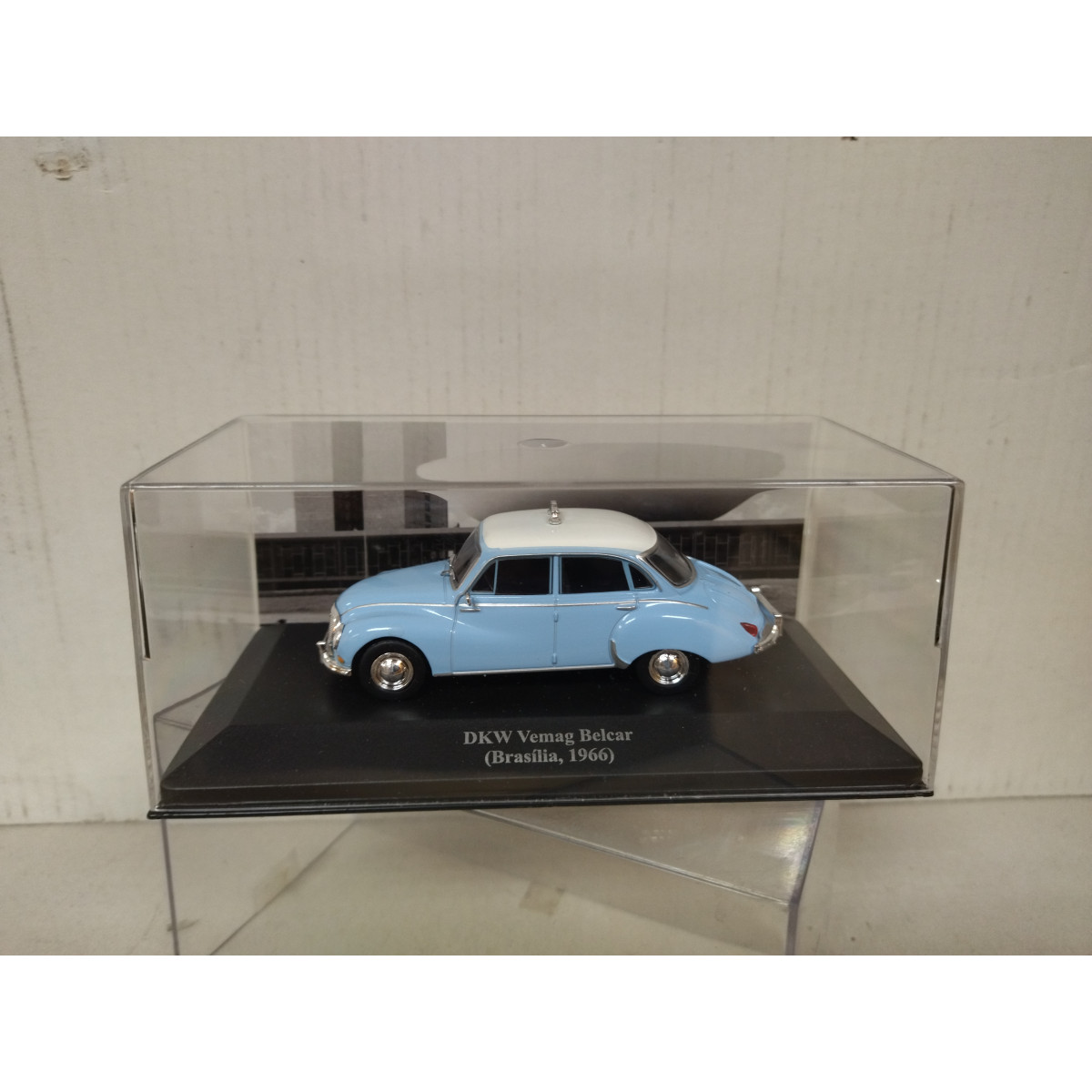 Miniature Taxi DKW Vemag Belcar Brasilia 1966 - Altaya 1:43 Avec Brochure - Collection Taxi Du Monde