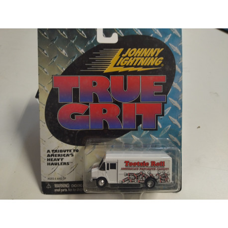 TRUE GRIT HEAVY HAULER´S TOOTSIE ROLL 1:64 JOHNNY LIGHTNING