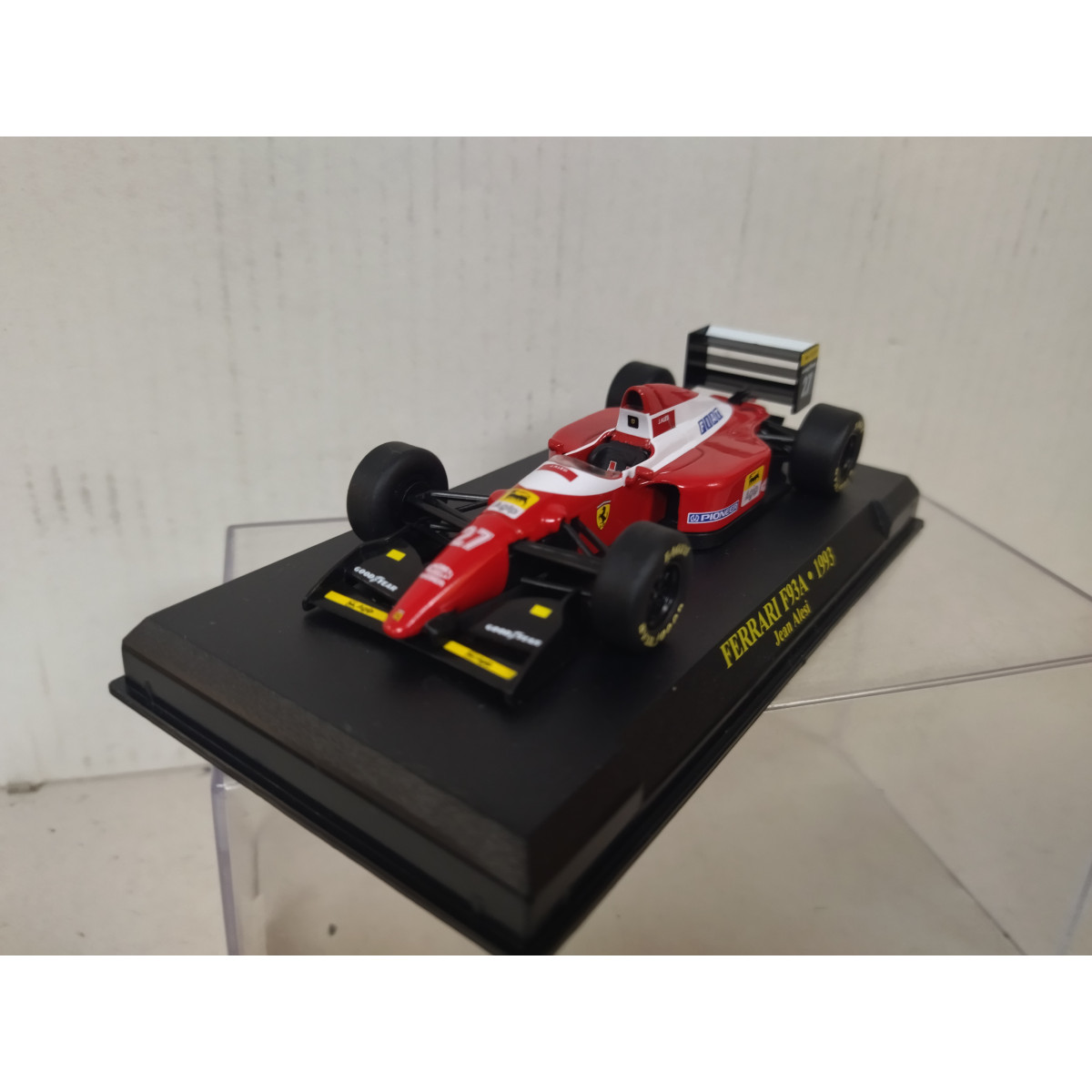 Miniatura 1/43 Vitesse F1 Ferrari F93a Alesi Box La Storia Vermelho | MercadoLivre