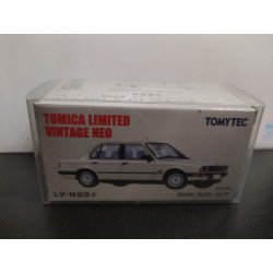 BMW E30 325i 4-DOOR WHITE 1:64 TOMICA LIMITED VINTAGE NEO N-93a